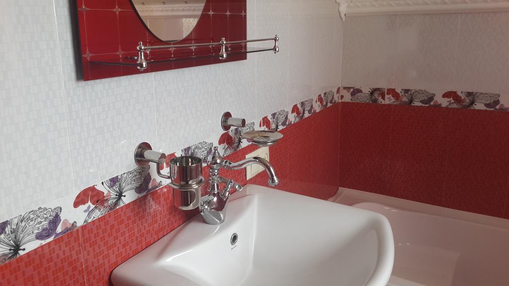 Edemi Hotel كوتايسي المظهر الخارجي الصورة